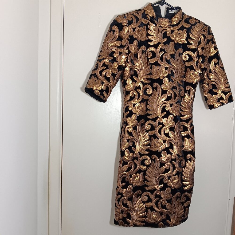 Alice + Olivia Inka dress black and gold